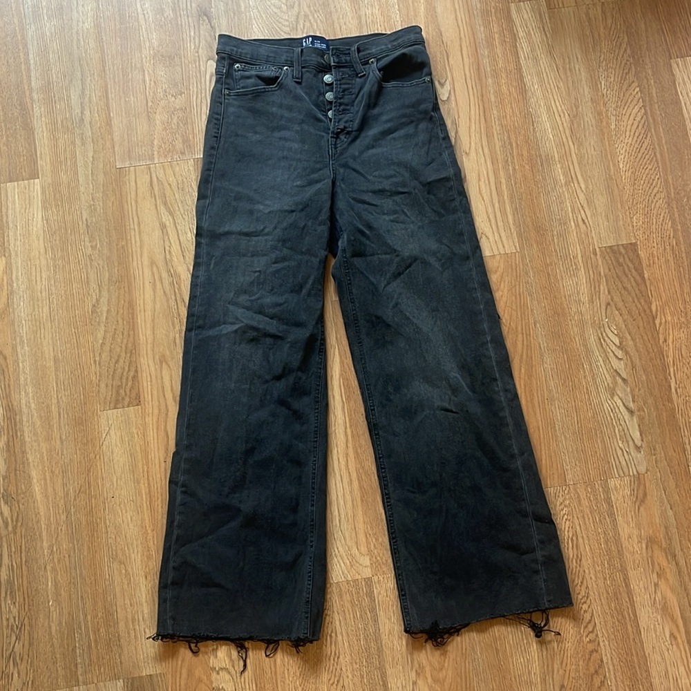 GAP Dark Gray Wide-Leg Jeans – Size 6